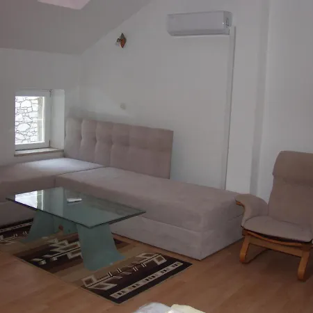 Apartment J&m