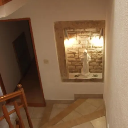 J&m Vodnjan